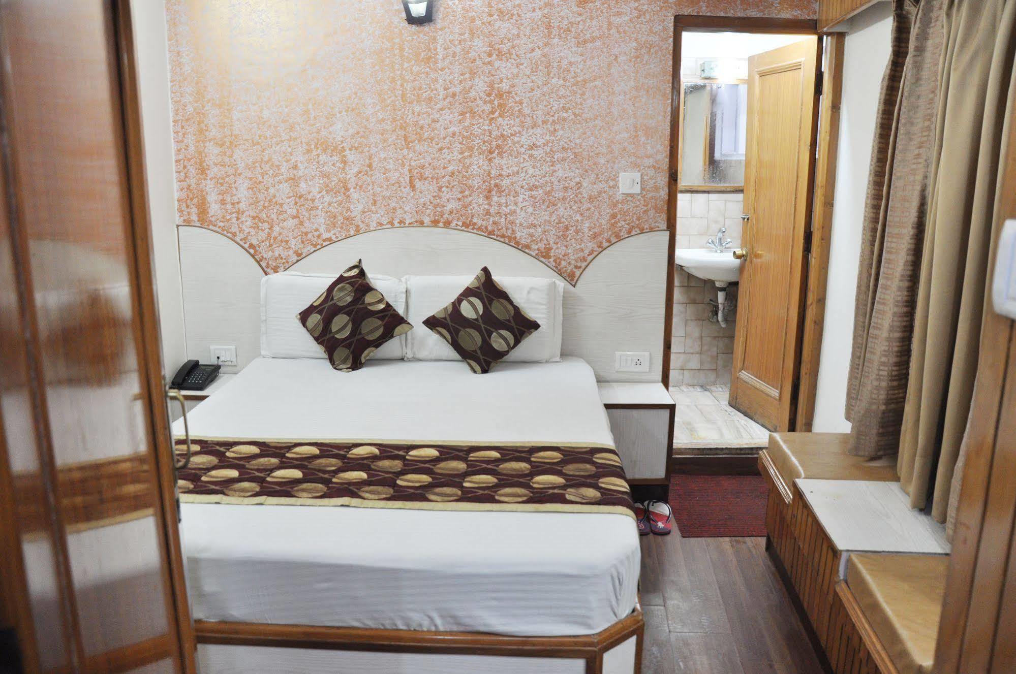 Hotel Sidharath Shimla Luaran gambar