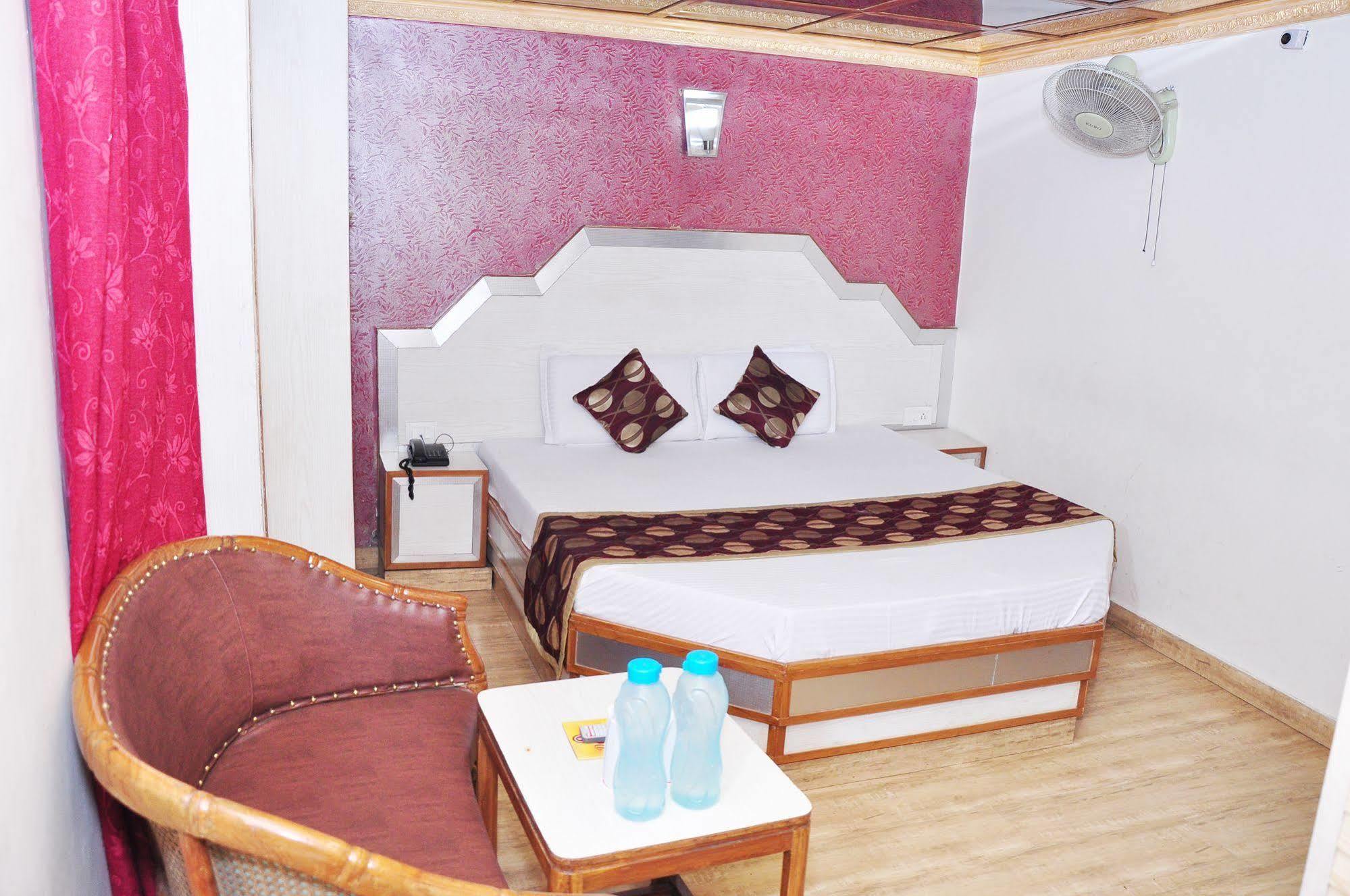 Hotel Sidharath Shimla Luaran gambar