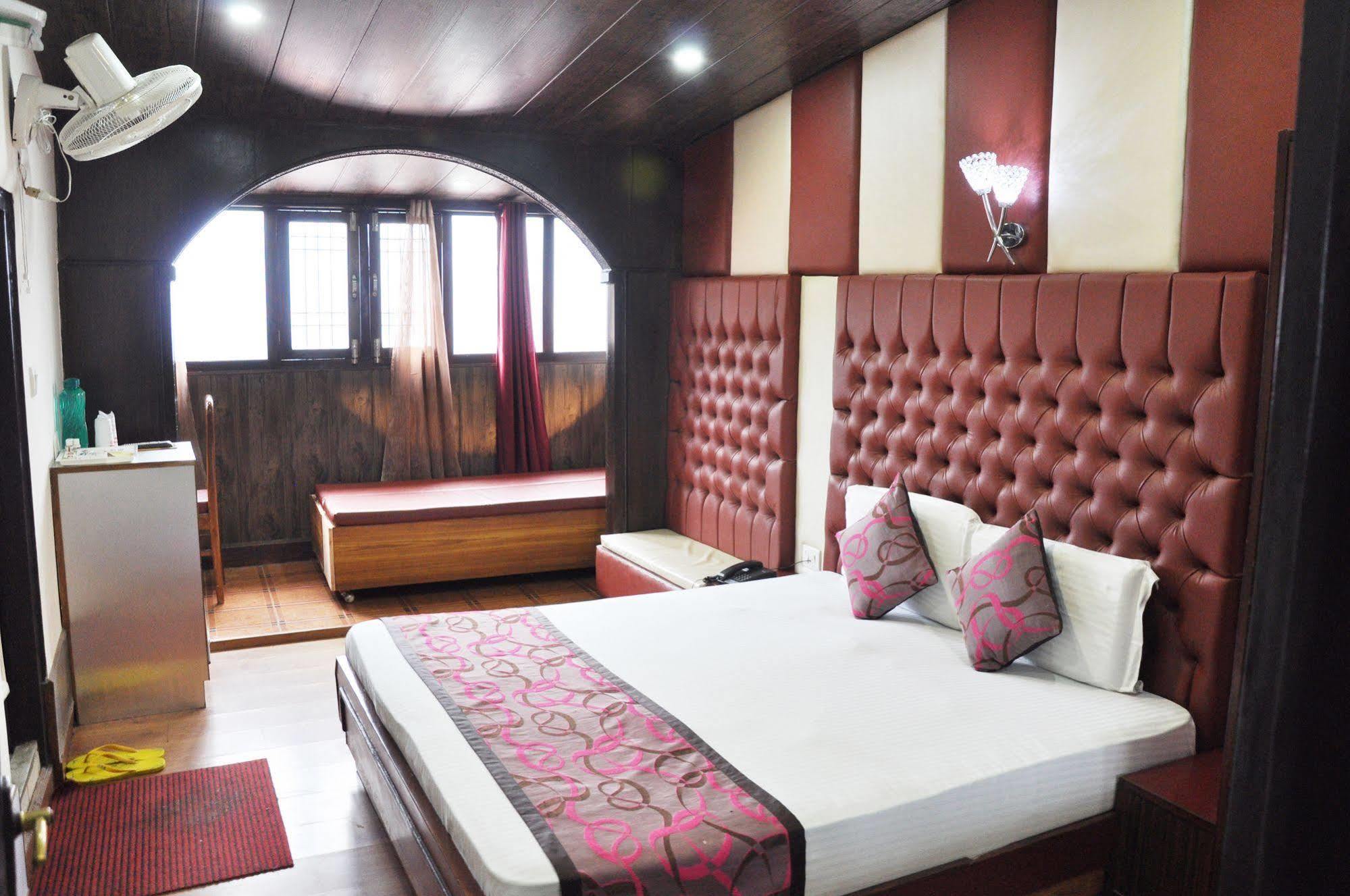 Hotel Sidharath Shimla Luaran gambar