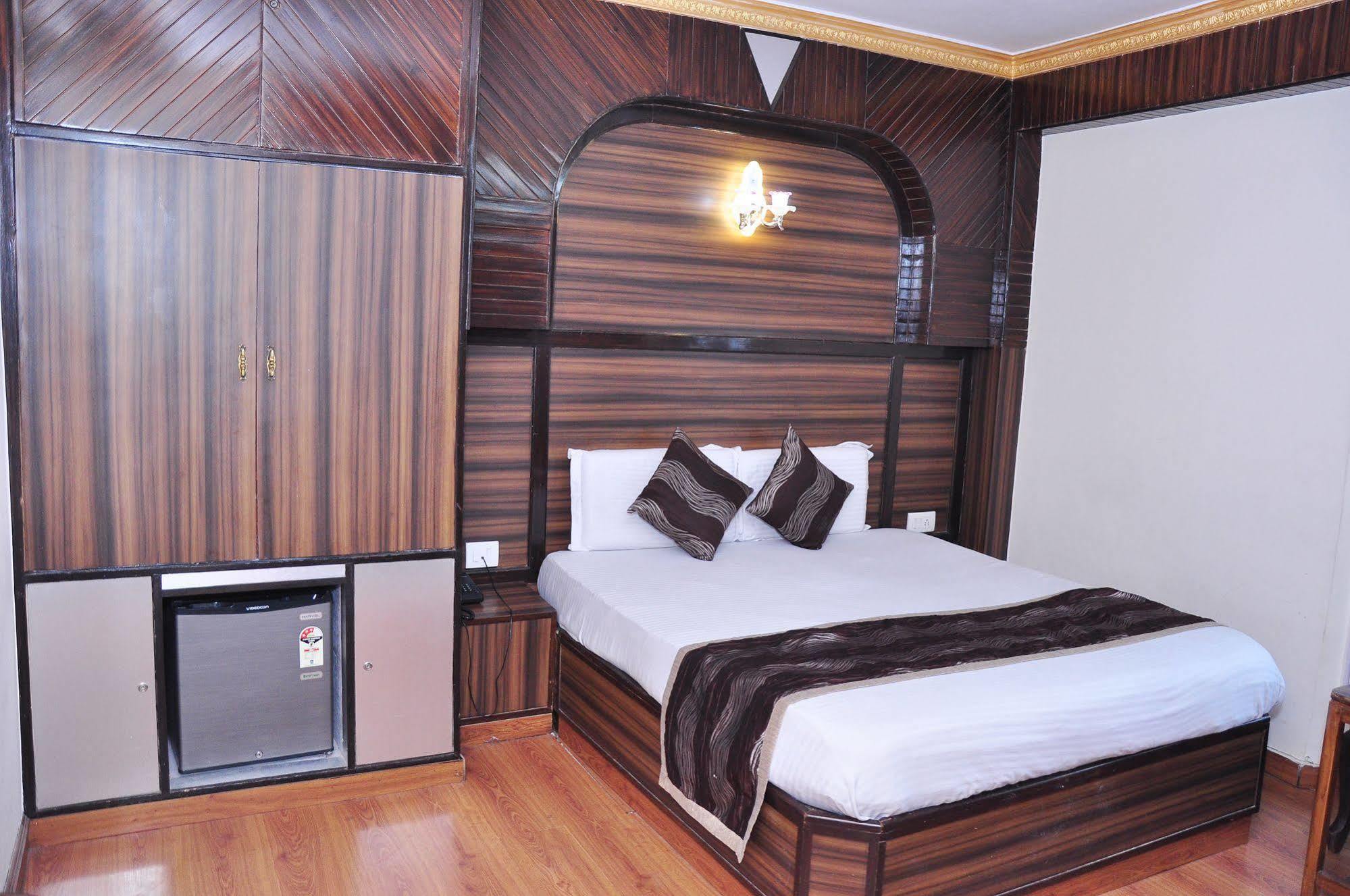 Hotel Sidharath Shimla Luaran gambar